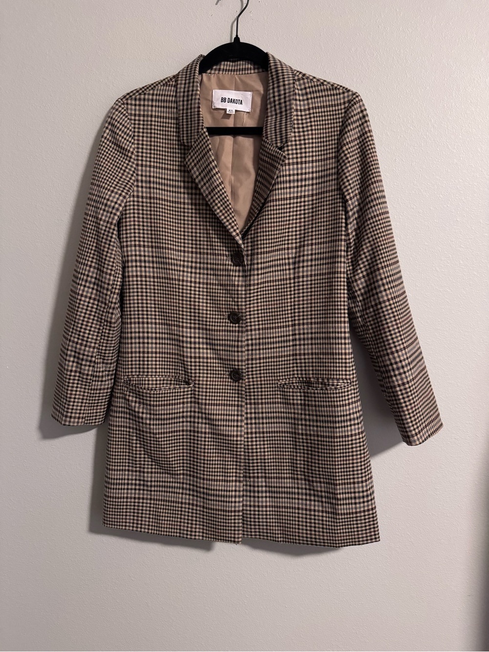 BB Dakota Tan and Black Houndstooth Blazer Jacket